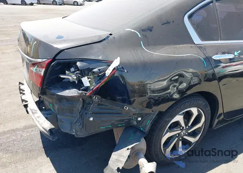 2017 Honda Accord Ex z USA, uszkodzony, nr VIN 1HGCR2F01HA034753